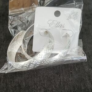 Ella Silver Floral Hoop Earrings